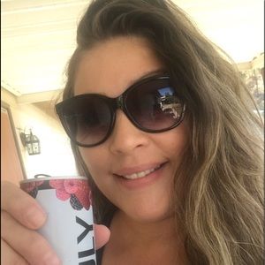 Meet your Posher, Lydia